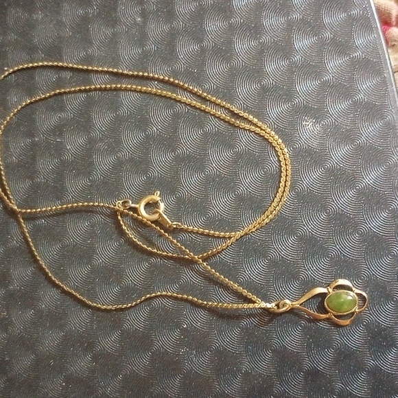 20th Century, Estate, Gold, Genuine Jade necklace.Monet - Picture 2 of 2